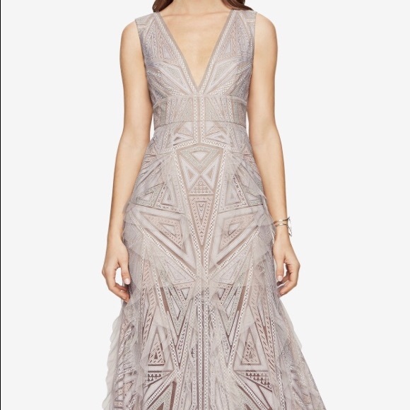 BCBGMaxAzria Dresses & Skirts - BCBGMAXAZARIA AISLINN GEOMETRIC LACE GOWN